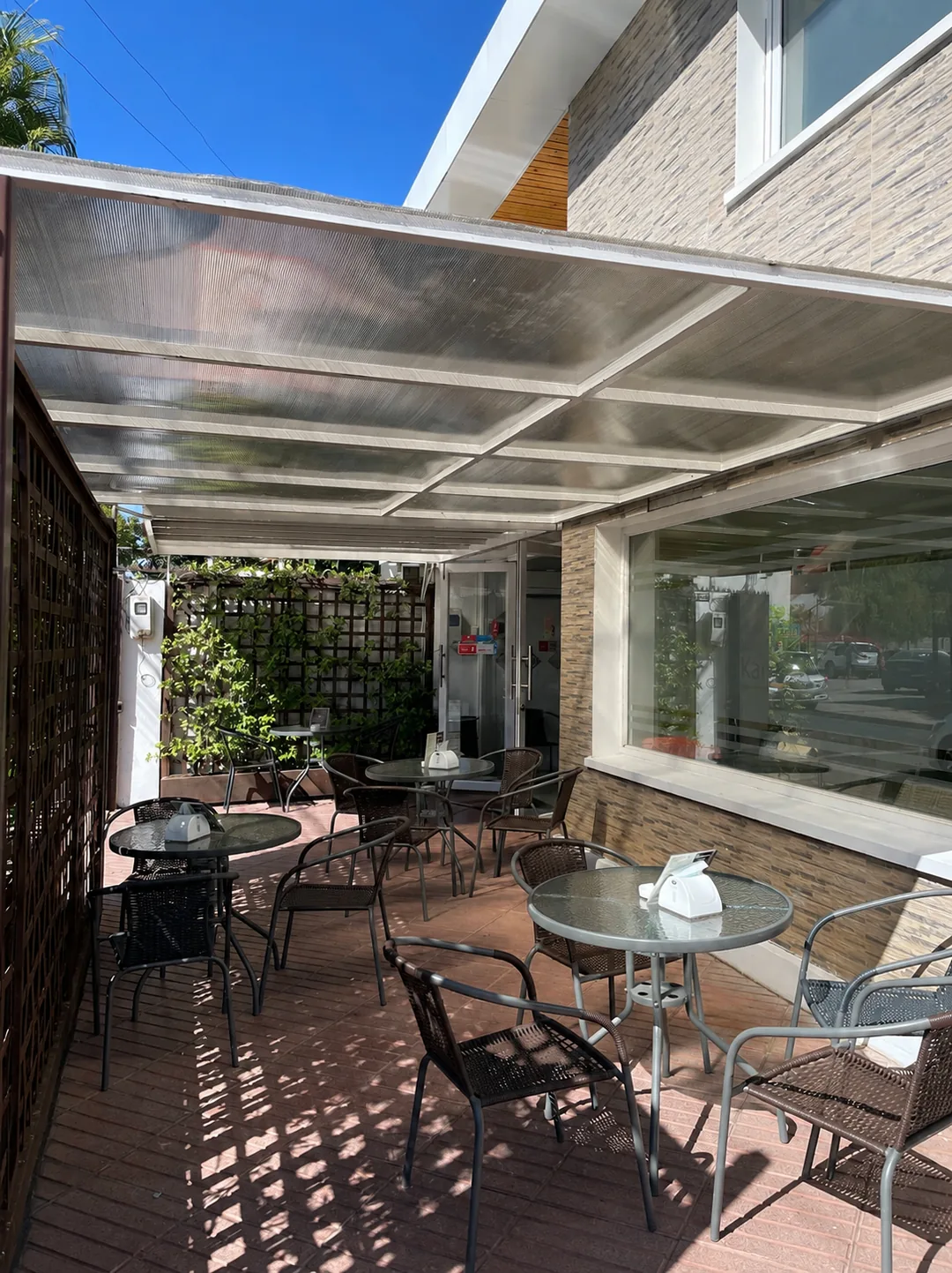 Terraza de Venechi Cafe en Curicó